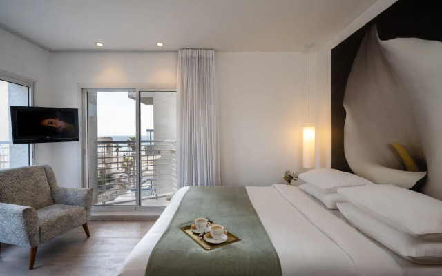 The Savoy Tel-Aviv, Sea Side