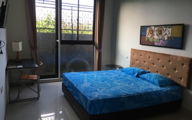 Olivia Inn Denpasar - Hostel