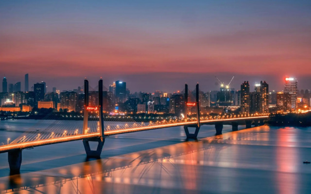 James Joyce Coffetel (Wuhan Xudong Xujiapeng Metro Station)