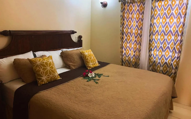 Connie's Comfort Suites