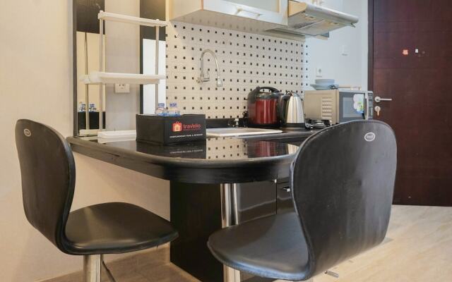 Convenient Studio Mangga Dua Apartment