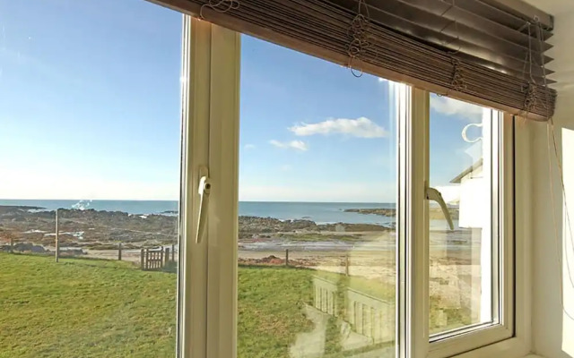 Beach House - Dryll-y-gro