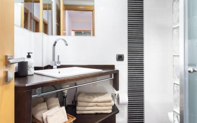 Home2Book Bright Center Apartment Santa Cruz