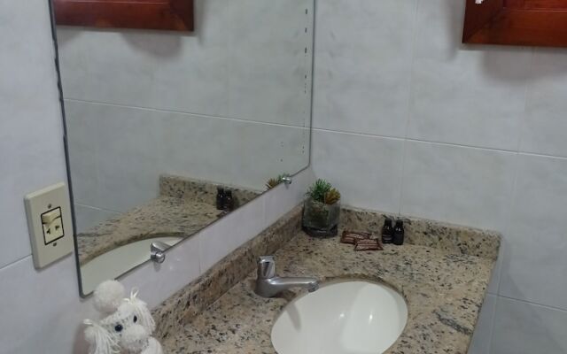 Pousada Canto da Baleia Ltda