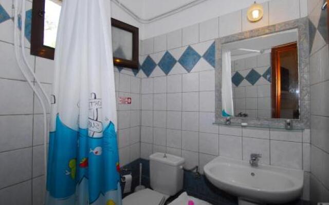 Menelaos Apartments