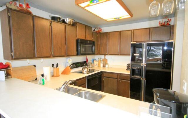 Mammoth Ski & Racquet Club #074