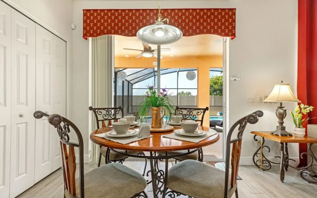 Tranquil Escapes 6 Bedrooms