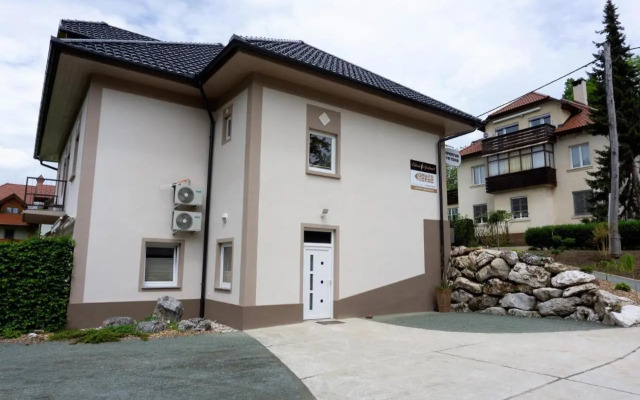 Viktoria Apartments