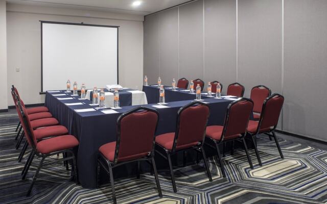 Holiday Inn Express Mexico - Toreo