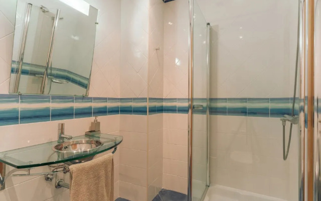 Stunning Apartment with sea view