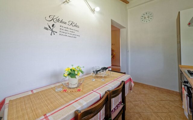 Apartment Mirijana Stinjan / One Bedroom A1