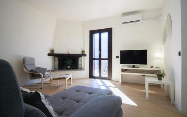 Panoramic Italian Alps Apartment Agape