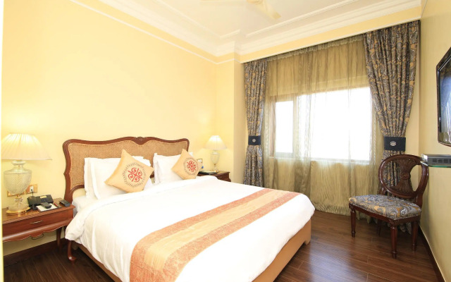 Dynasty Hotel