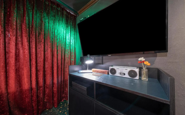 Shourin Hotel Cheonan by Aank