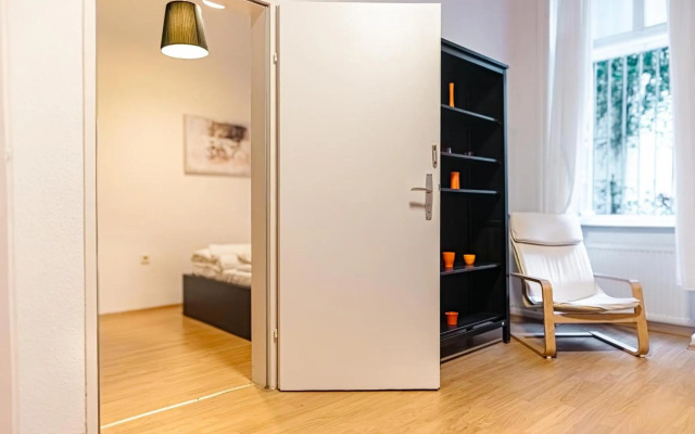 Chic Apartment - Very Central and Well Connected