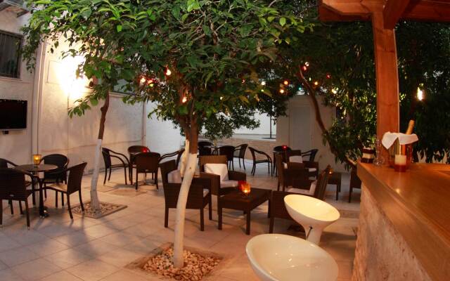 Nancy Hotel