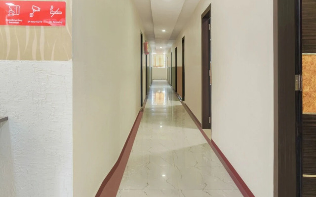 Hotel Jay Radhe by OYO Rooms