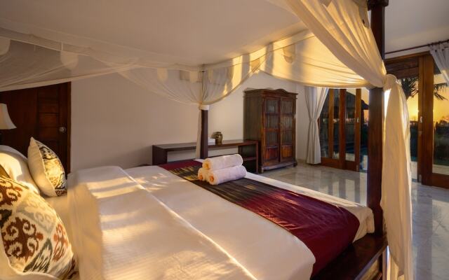 Balangan Beach Villa