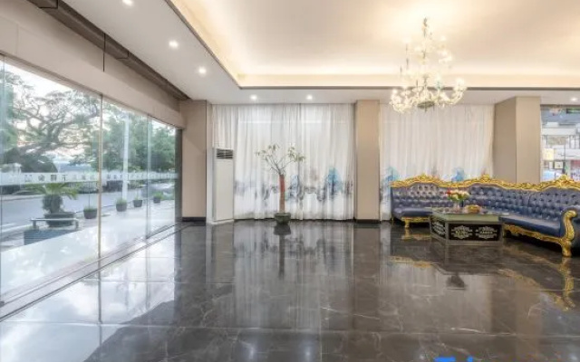 Huaiji World Jingshe Hotel