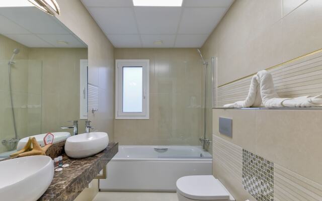 Calma Holiday Villas