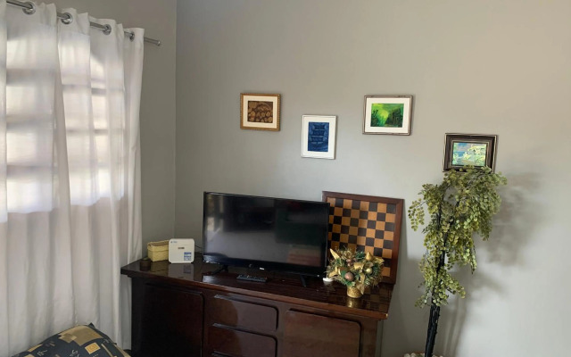 Casa Terrea com Piscina e Internet - Ar Opcional