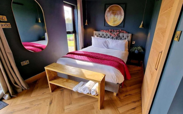 TT Lodges