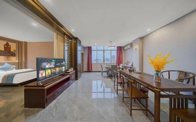 Zhongying Hotel (Zhanjiang Lingnan Normal University)