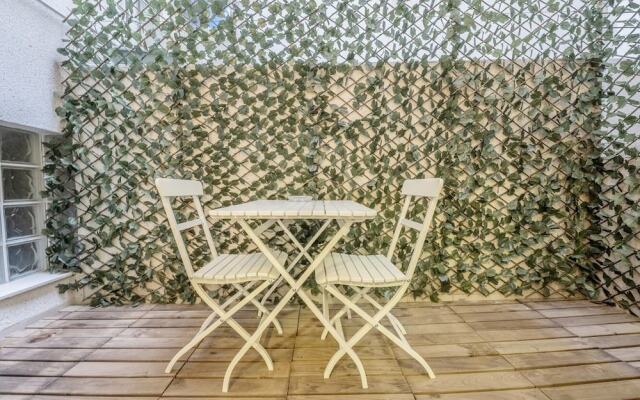 Luxury City Apartment