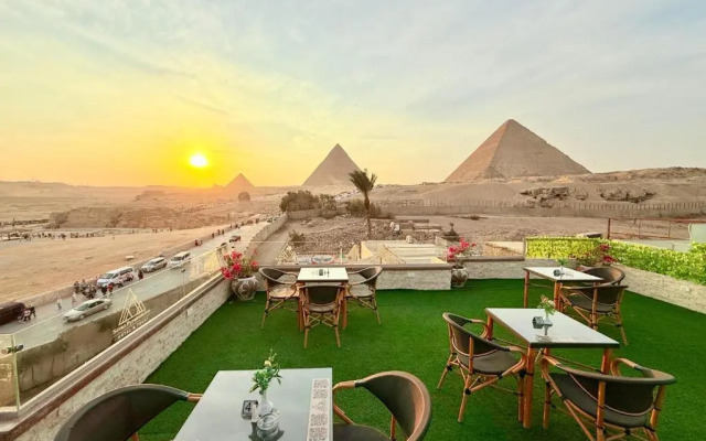 Pyramids Village Inn