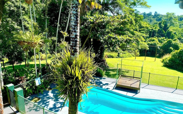Jackaroo Treehouse Mission Beach - Hostel