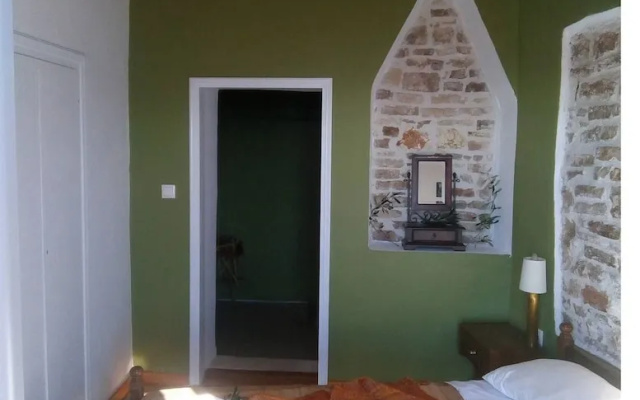 Aristidis Stone House