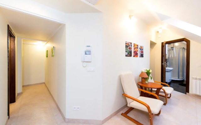 Vanilla Apartment 3