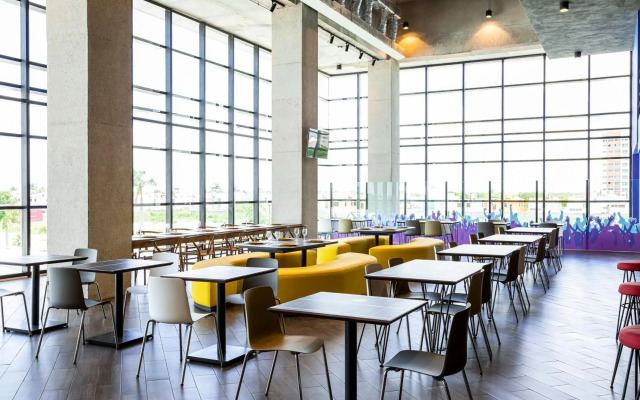 ibis Styles Merida Galerias