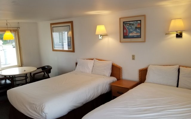 Americas Best Value Inn & Suites Hyannis Cape Cod