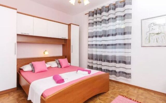 Apartments Lina