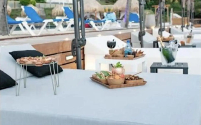 Black diamond condominium