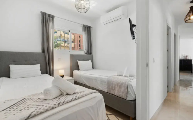 Colina Blanca Family Apartment With Pool by Costarentals - Ref 23
