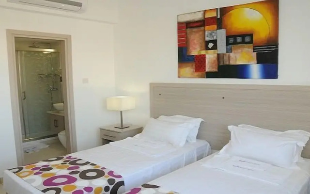 Frixos Suites Hotel Apartments