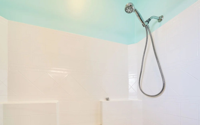 Wildwood Vacation Rental: Walk to Beach Access!