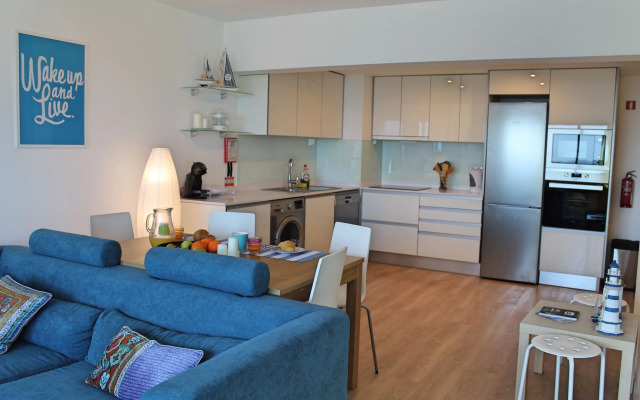 Overlooking the Marina, central location | Petronella Marina Apartment