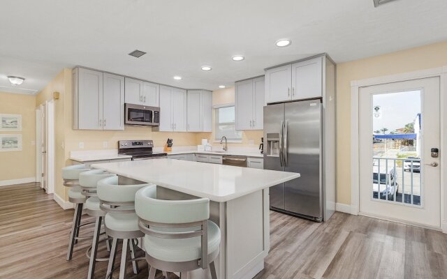 Amber Jack - 210 Ostego Dr 3 Bedroom Home by RedAwning