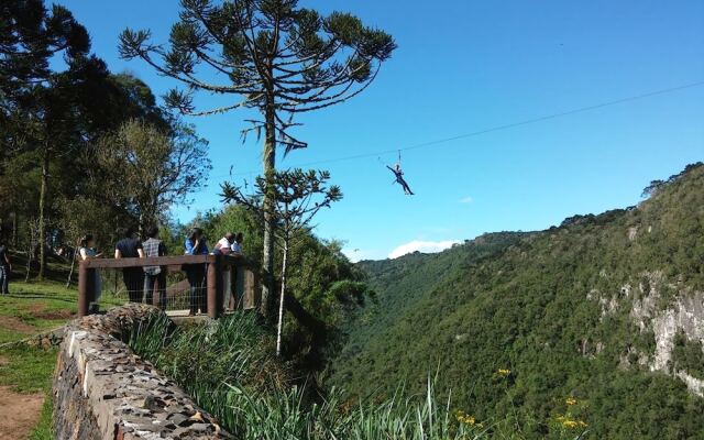 Pousada Rural Cascata do Avencal