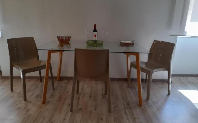 Noto Suite 213