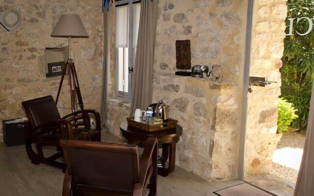 Maison d'hôtes La Cour des Lauriers