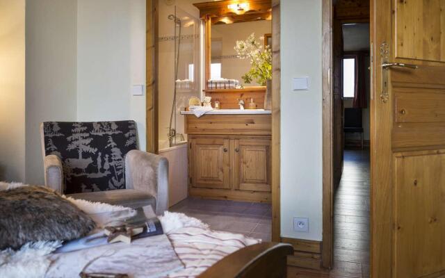 Le Chalet Des Cimes