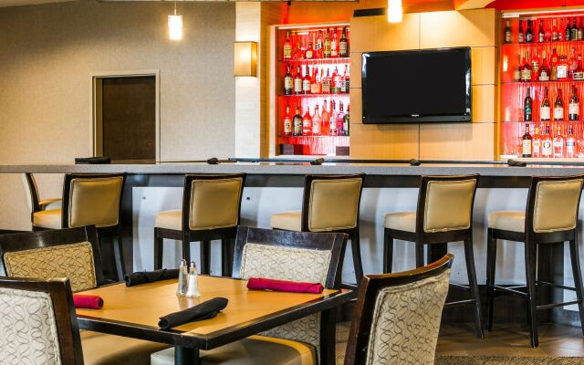 Cambria Hotel Fort Collins