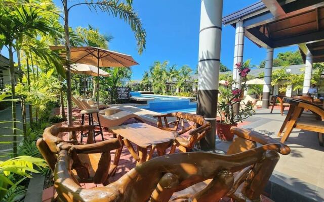 Marand Beach Resort