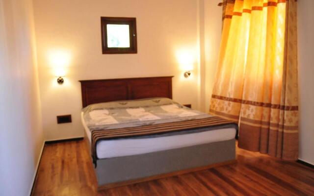 Asantha Guest House