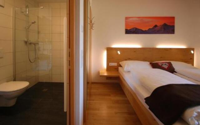 EdelWeiss AlpinLodge