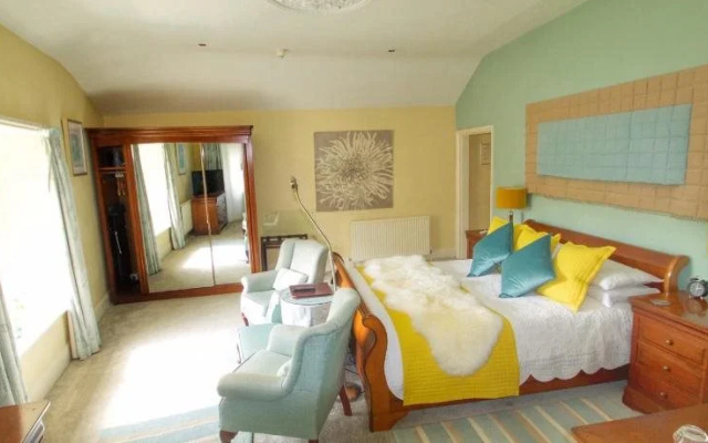Pen-Y-Dyffryn Country Hotel